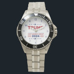 Präsident Donald Trump 2024 Behalte Amerika groß Armbanduhr<br><div class="desc">Zeigen Sie Ihre Unterstützung mit dem Präsidenten Donald Trump 2024 Behalt America Great Watch! Dieses unverwechselbare Uhrwerk besticht durch den Behalt America Great Slogan, der den Patriotismus und die Kampagne 2024 stilvoll feiert. Mit hochwertigen Materialien ausgestattet, verbindet es Langlebigkeit mit einem gewagten, symbolischen Look, der sich perfekt für den täglichen...</div>
