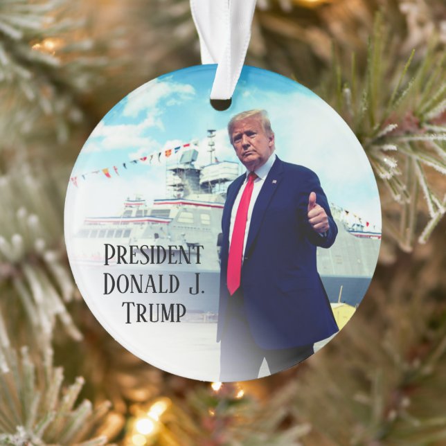 Präsident Donald Trump stottert das Marineschiff Ornament (Baum)