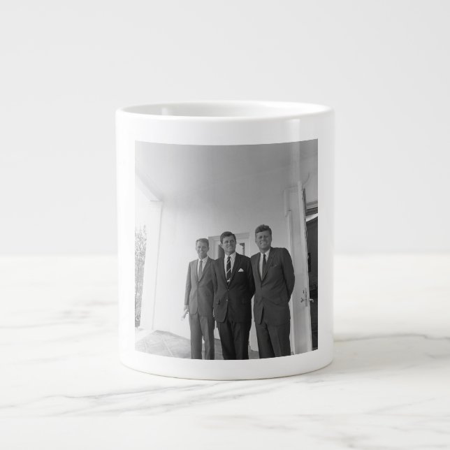 Präsident John Kennedy & Brothers American Camelot Jumbo-Tasse (Vorderseite)