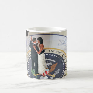 Präsident Obama und Michelle tanzen Eröffnungsba Kaffeetasse