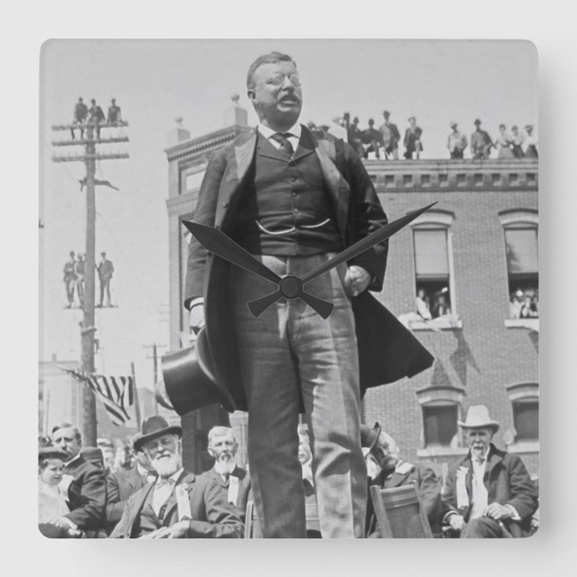 Präsident Teddy Roosevelt spricht 1905 Quadratische Wanduhr (Vorderseite)