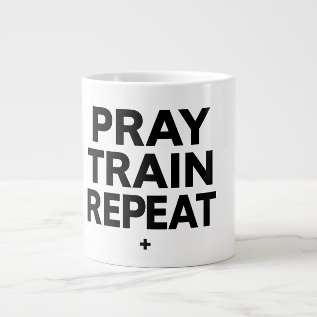 Pray Train Repeat Tasse – Christliche Fitness-Moti (Vorderseite)