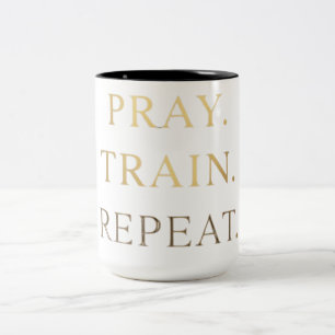 Pray Train Repeat Tasse – Christliche Fitness-Moti