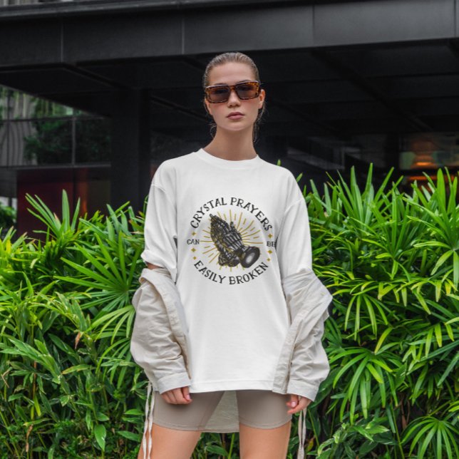 Praying-Hands-Angebot T-Shirt (Von Creator hochgeladen)