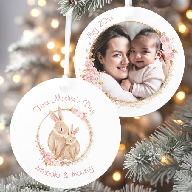 Première Fête des Mères Cute Bunnies Baby Girl Pho (First Mother's Day Cute Bunnies Baby Girl Photo Ornament)