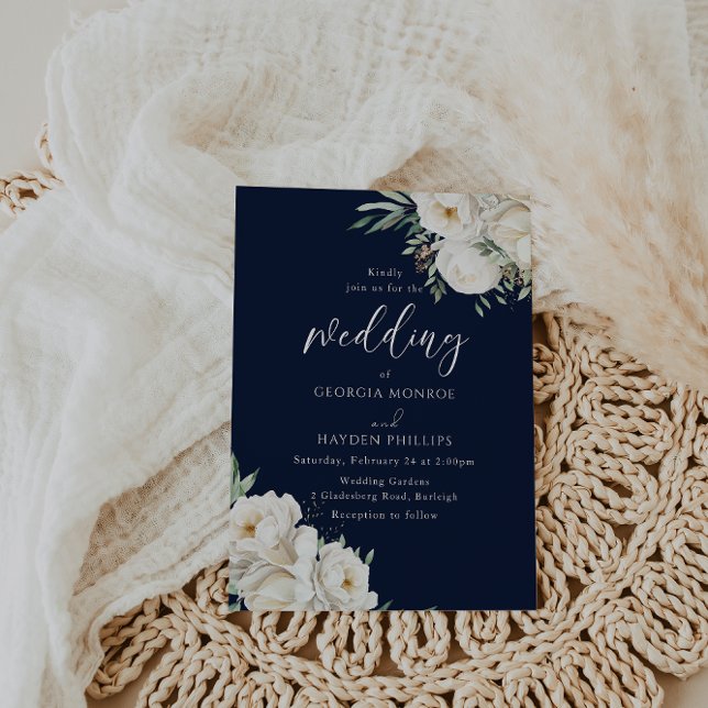 Premium Midnight Navy & White Floral Wedding  Einladung (Von Creator hochgeladen)