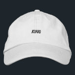 Premium White Cap mit King Embroidery Herren Hut<br><div class="desc">Klassischer King bestickter Kap in White Cotton Diese stilvolle weiße Baumwollkappe mit feinem "King" Text Stickereien. Es bietet eine komfortable Passform mit einem verstellbaren Gurt,  perfekt für den Alltag. Dieser Hut ist eine Mischung aus lässigem und königlichem Stil,  und ein Schrank ist unverzichtbar.</div>