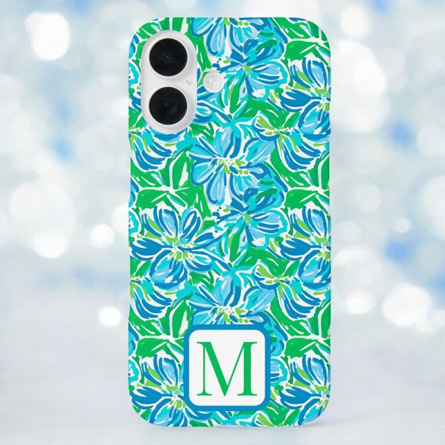 Preppy Blue Flowers Monogram iPhone 16 Hülle (Von Creator hochgeladen)