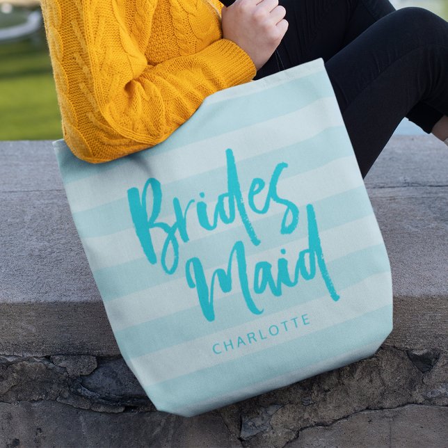 Preppy Blue Stripes Brush Script Bridesmaid Tasche (Von Creator hochgeladen)