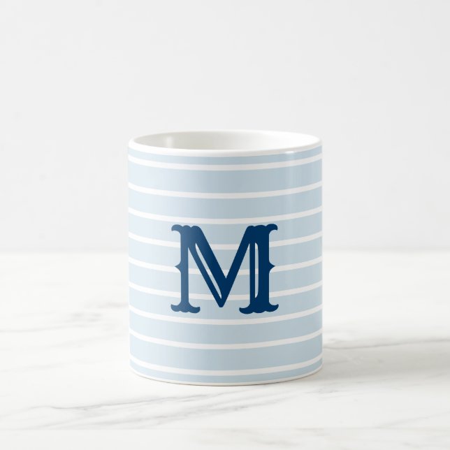 Preppy gestreifte Monogramm-Tasse Kaffeetasse (Mittel)