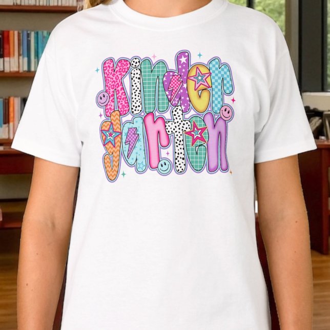 Preppy Kindergarten First Day of School Coquette  T-Shirt (Von Creator hochgeladen)