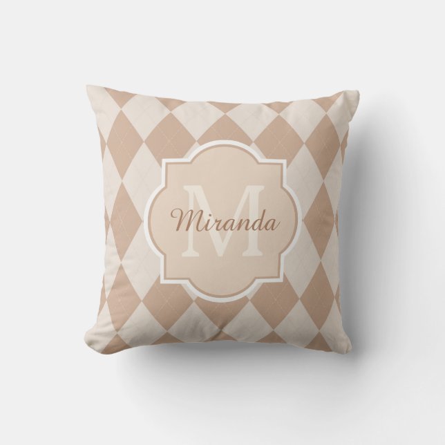 Preppy Light Brown Raute Girl Monogram und Name Kissen (Vorderseite)