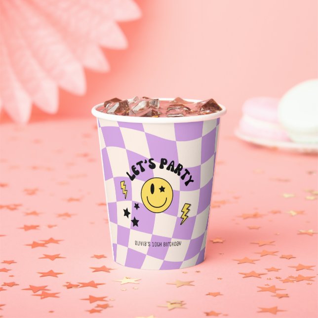 Preppy Lila Y2K Happy Face Birthday Paper Cups Pappbecher (Insitu)