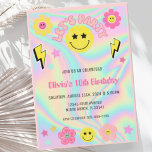 Preppy Pastel Pink Y2K Happy Face Party Geburtstag Einladung<br><div class="desc">Mit dieser neuen,  pinkfarbenen und hübschen Einladung zum Geburtstag der Happy-Fans.</div>