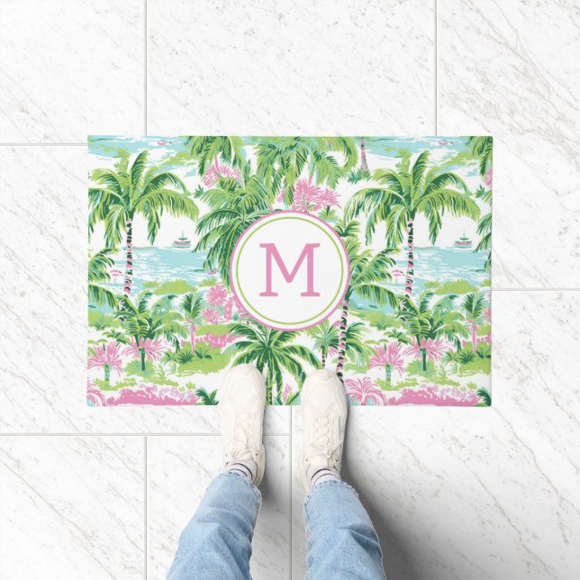 Preppy Pink und Green Tropical Palm Trees Monogram Fußmatte (Indoor)