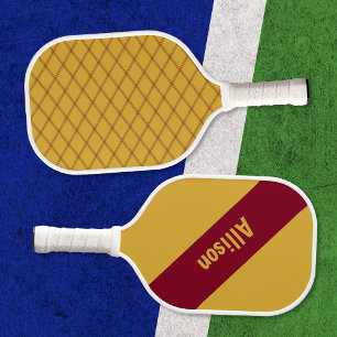 Preppy Red auf Yellow Pickleball Paddle mit Name