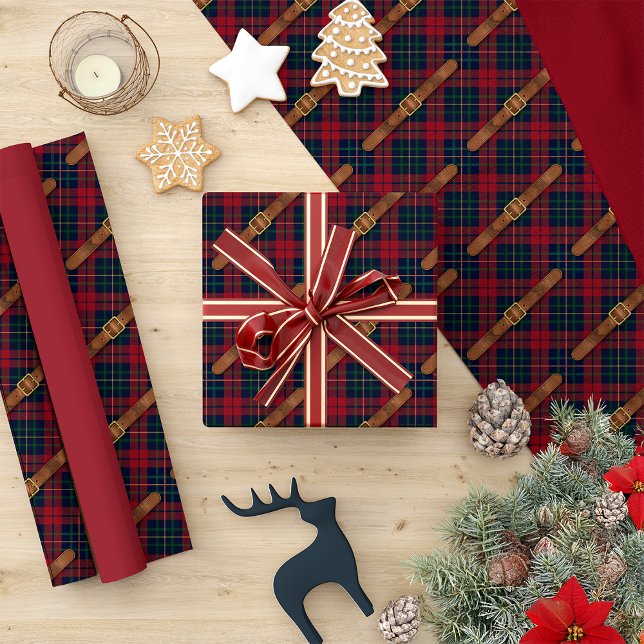 Preppy Red Christmas Plaid With Buckles Geschenkpapier (Von Creator hochgeladen)