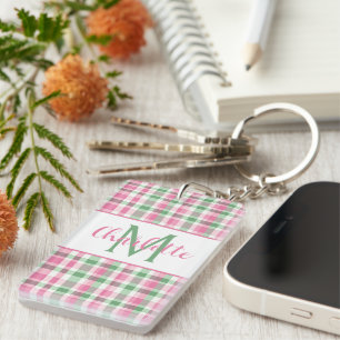 Preppy-Rosa und Grün kariertes Monogramm Schlüsselanhänger