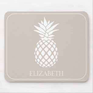 Preppy White Pineape auf Beige Mousepad
