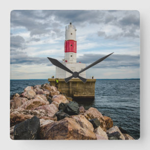 Presque Insel-Hafen-Wellenbrecher-Leuchtturm Quadratische Wanduhr