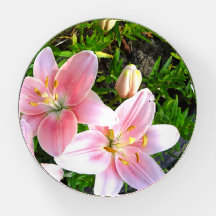Poids-papier aux lys roses