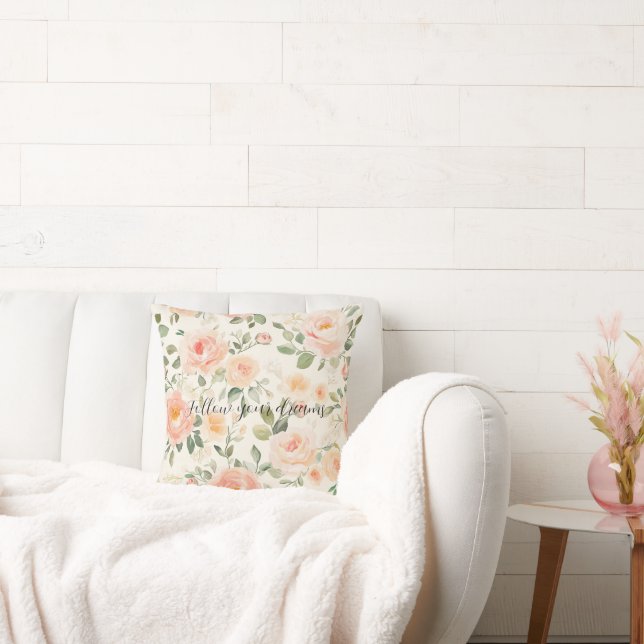 Pretty Cream Peach Floral Kissen (Liege)