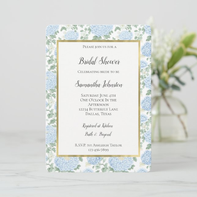 Pretty Light Blue White Flowers Bridal Shower Einladung (Stehend Vorderseite)