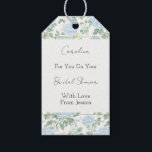 Pretty Light Blue White Flowers Bridal Shower Geschenkanhänger<br><div class="desc">Pretty Light Blue White Flowers Bridal Shower</div>