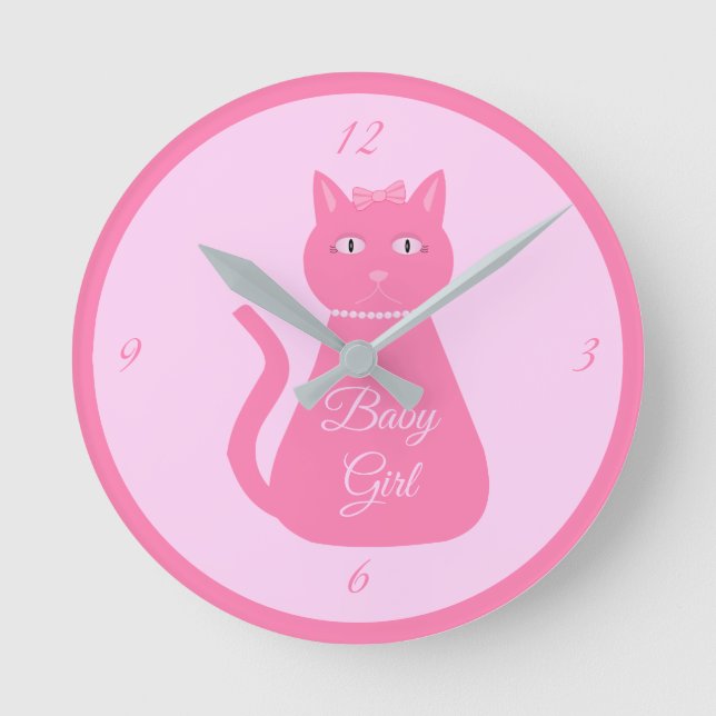Pretty Pink Baby Girl Cat Custom Nursery Runde Wanduhr (Vorderseite)