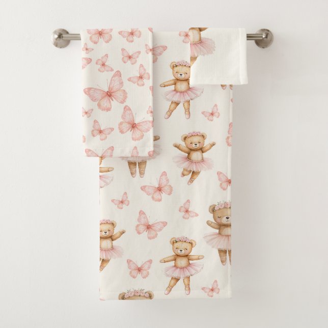 Pretty pink ballerina bear and butterflies (En situation)