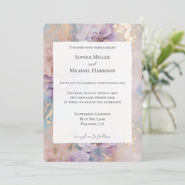Pretty Purple Gold Floral Wedding Einladung (Stehend Vorderseite)