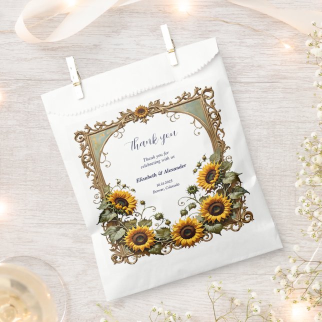 Pretty Yellow sunflower with art frame wedding  Geschenktütchen (Ausgeschnitten)