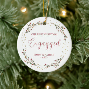 Pride First Christmas Engayged Grüne Berries Keramik Ornament