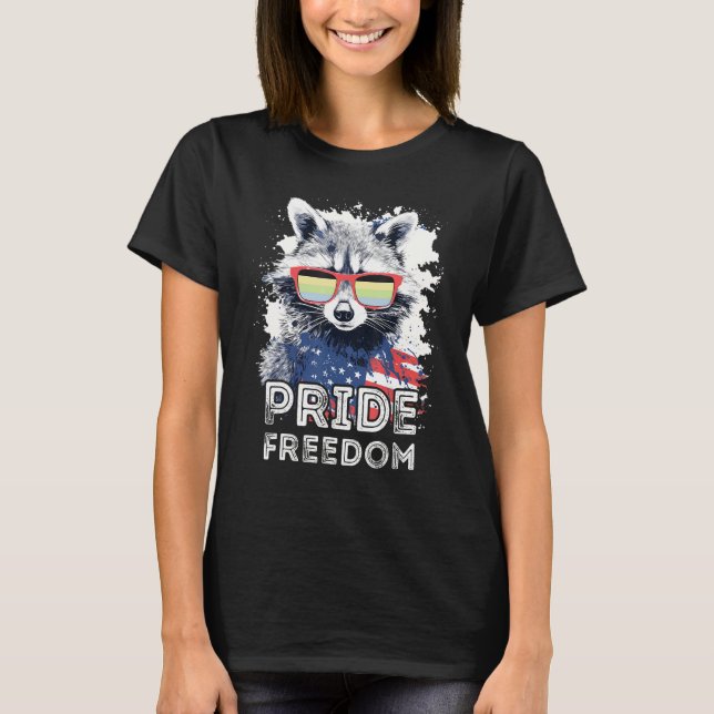 Pride Freedom  Raccoon Cassgender Sunglasses Flag T-Shirt (Vorderseite)