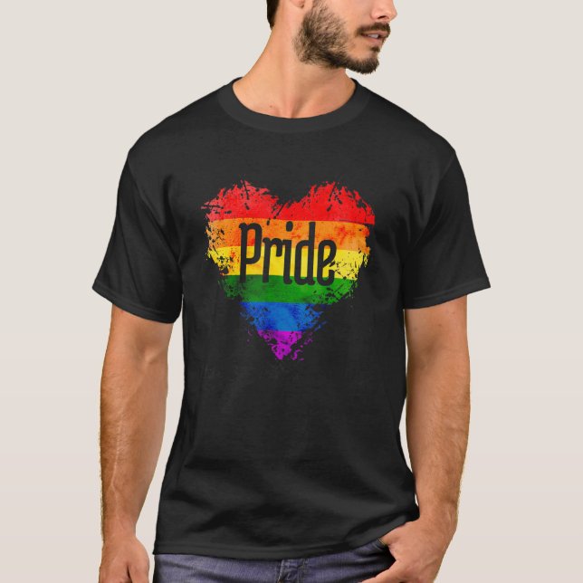 Pride Letter Heart Rainbow Distressed Flag Lgbt Co T-Shirt (Vorderseite)
