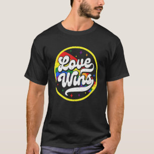 Pride Lgbt Q Monat Niedliche Liebe Gewinnen Heart T-Shirt