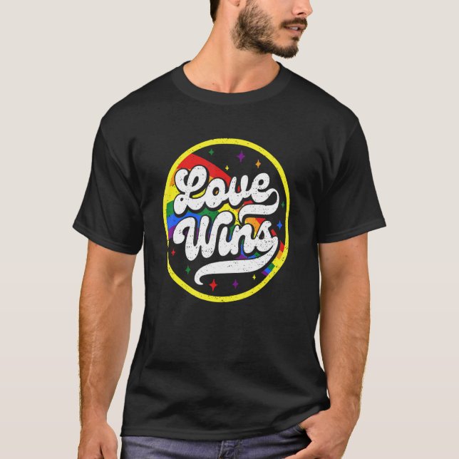 Pride Lgbt Q Monat Niedliche Liebe Gewinnen Heart  T-Shirt (Vorderseite)