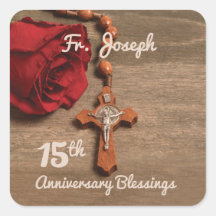 Priester 15. Ordination Jubiläum Rose und Rosary