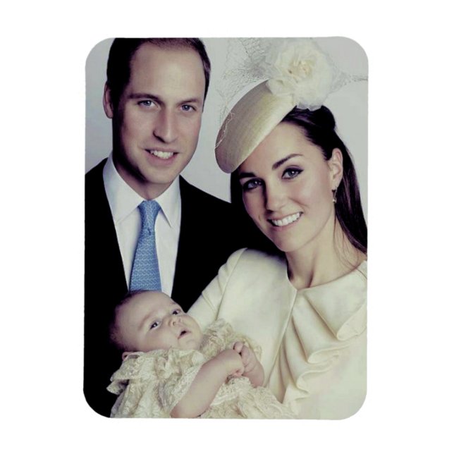 Prince George Christening Closeup Oct 2013 Magnet (Vertikal)