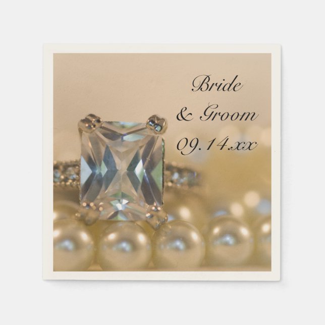Princess Diamond Ring und White Pearls Wedding Serviette (Vorderseite)