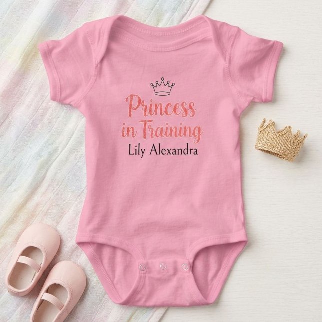 Princess in Training  Personalized Bodysuit Baby Strampler (Von Creator hochgeladen)