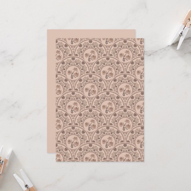 Printable Mocha Rokoko Revival Mandala Scallop Einladung (Vorderseite/Rückseite Beispiel)