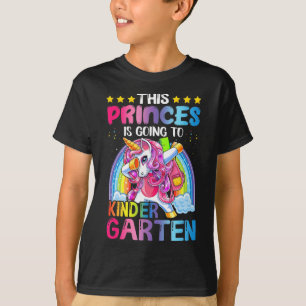 Prinzessin geht zurück zum Kindergartengeschenk T-Shirt
