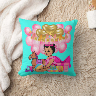 Prinzessin in Rosa Kissen