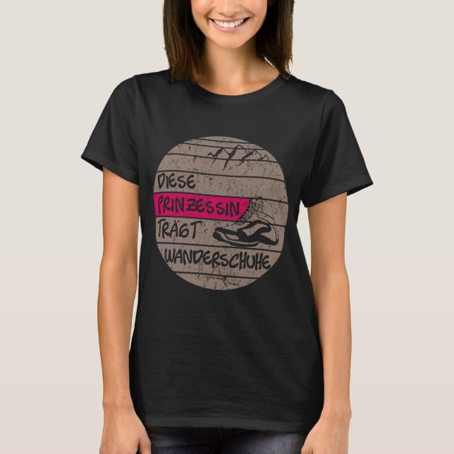 Prinzessin trägt Wanderschuhe, Sonnenuntergang T-Shirt (Vorderseite)