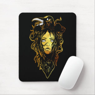 Prinzessin, umarmt von einer Krähe Mousepad