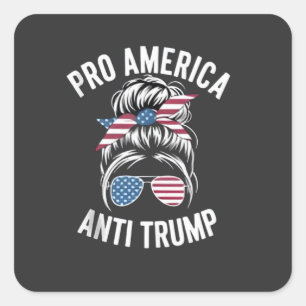 Pro-America Anti-Trump American USA Flag Resist Quadratischer Aufkleber