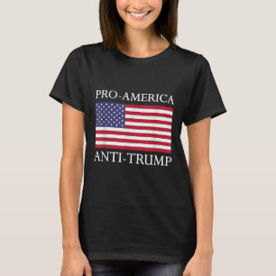 Pro-Amerika Anti-Trump - American Flag Resist T-Shirt