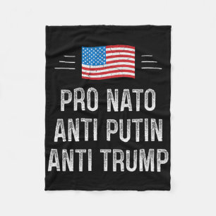 Pro Nato - Anti Putin - Anti Trump - Retro Stil - Fleecedecke
