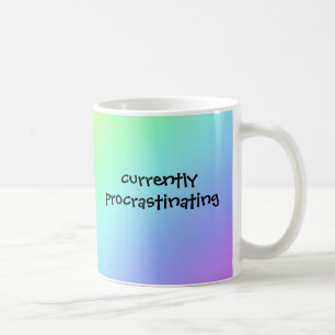Procrastinant actuellement avec Arc-en-ciel - Mug
